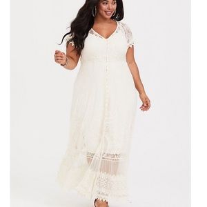 NWT Torrid Ivory Lace Maxi Dress- Size 3